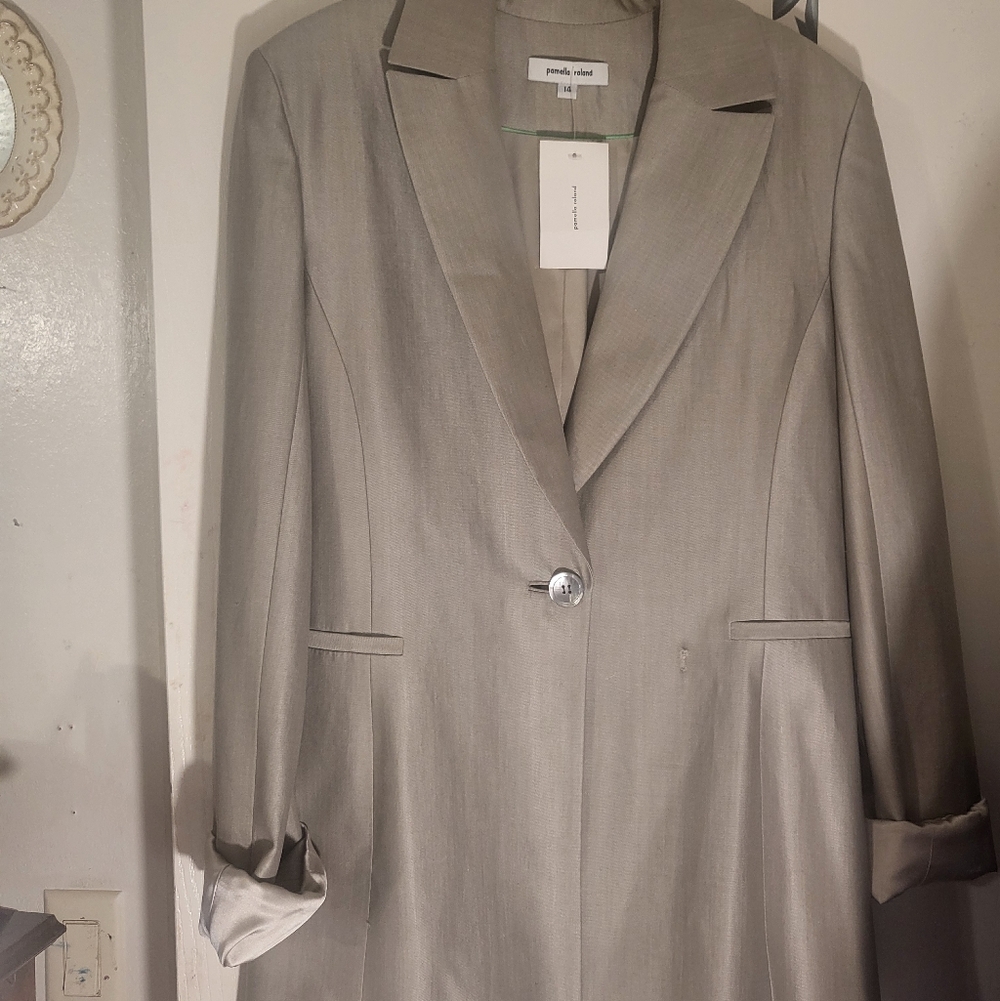 Designer PAMELLA ROLAND   RUNWAY 100%SILK JACKET  14 (FITS 10 AND UP)